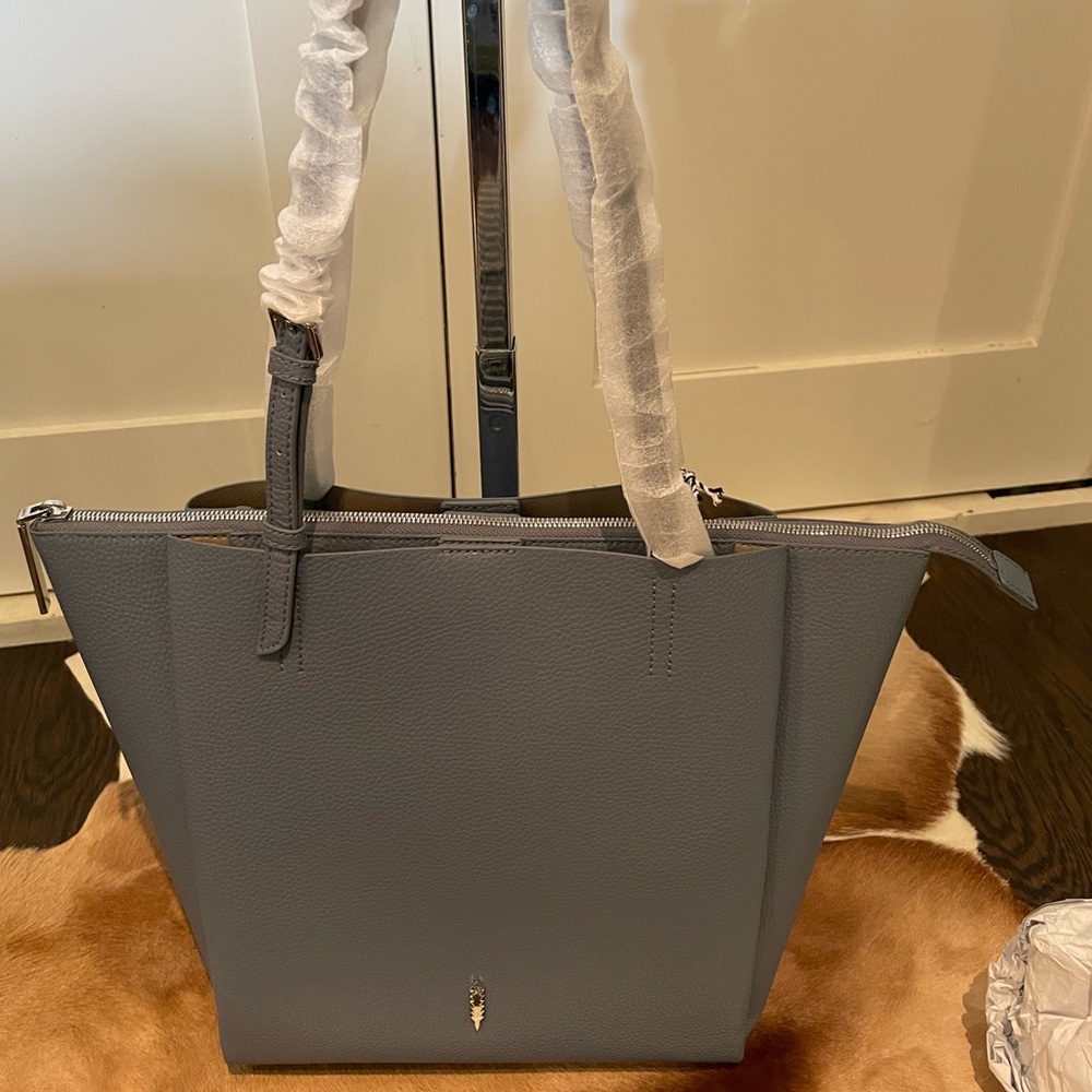 Anya Leather Tote